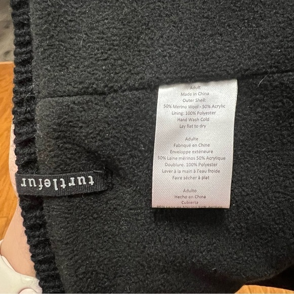 Turtle Fur Black Pom-Pom Fleece Lined Wool Beanie Hat With White Stripe One Size - Picture 3 of 8